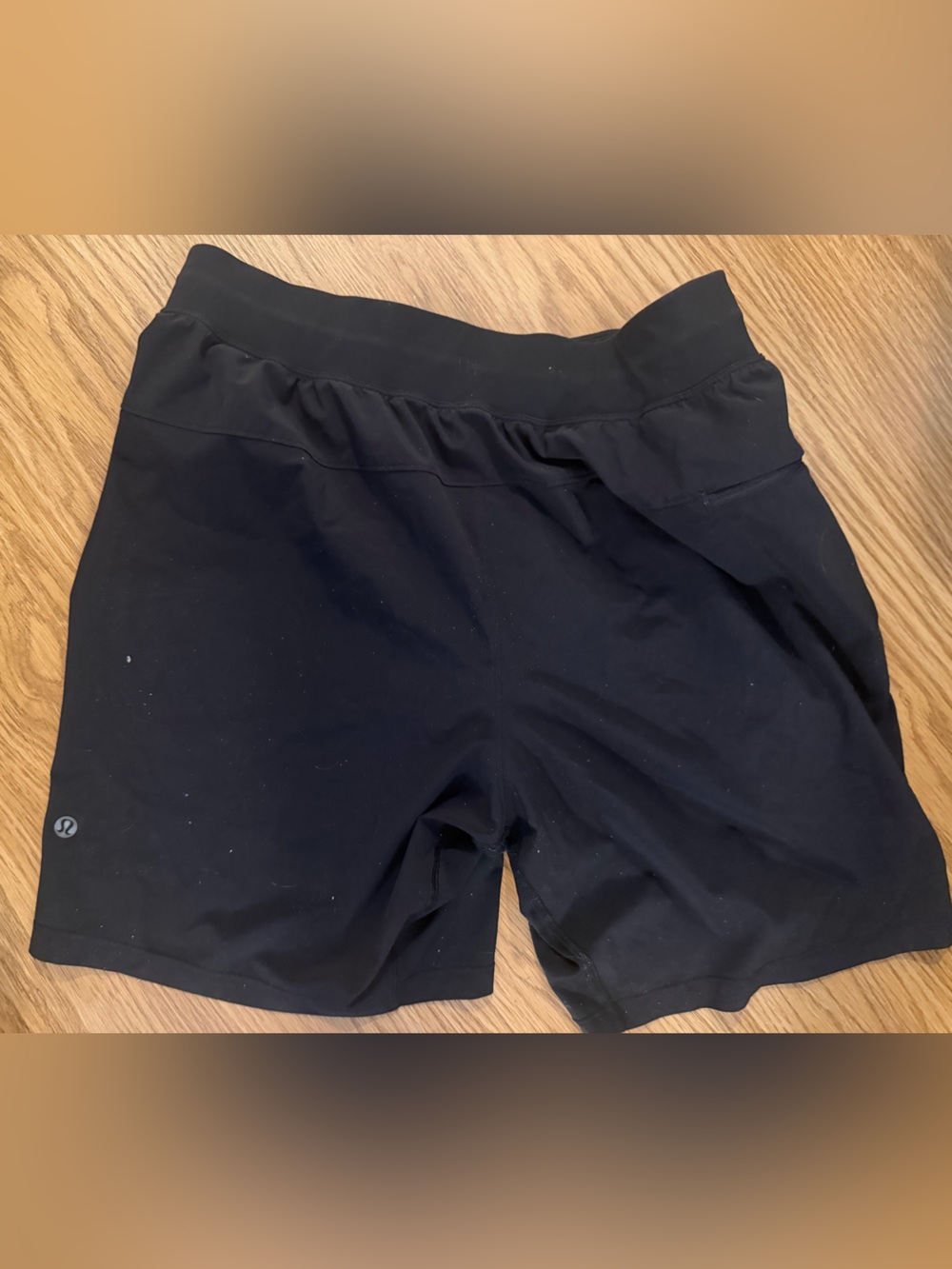 lululemon men’s linerless shorts - black / size medium 7”